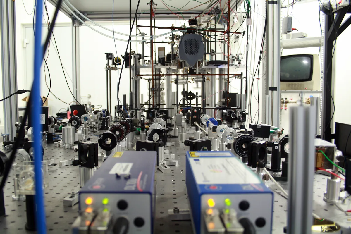 Optical and vacuum equipment in a rubidium cooling and trapping laboratory.